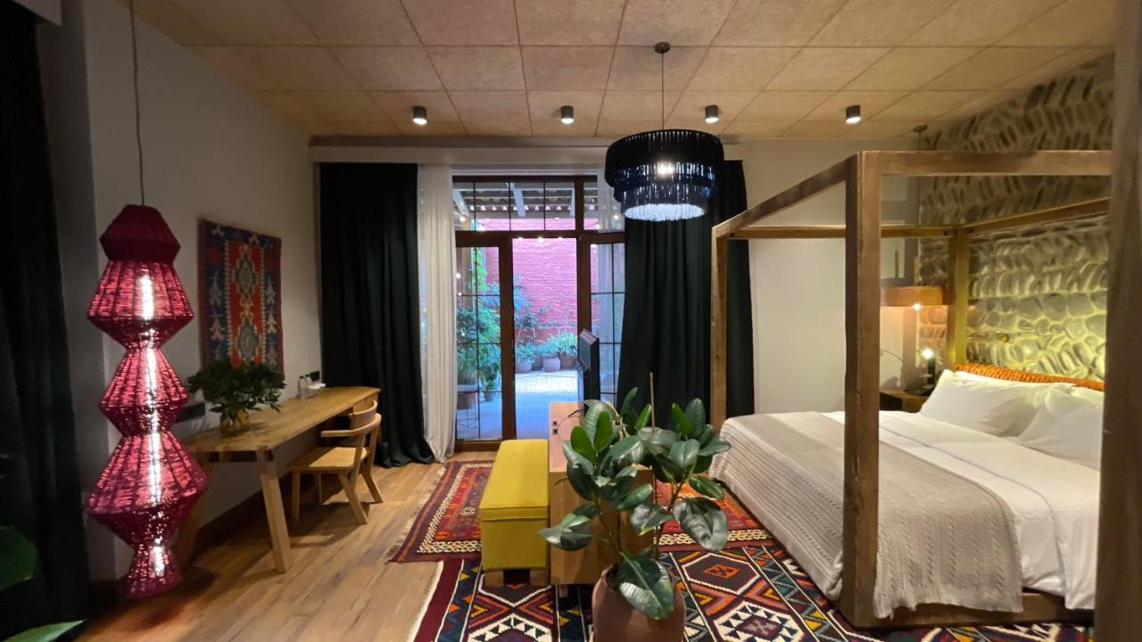 Khedi Hotel Tiflis Dış mekan fotoğraf